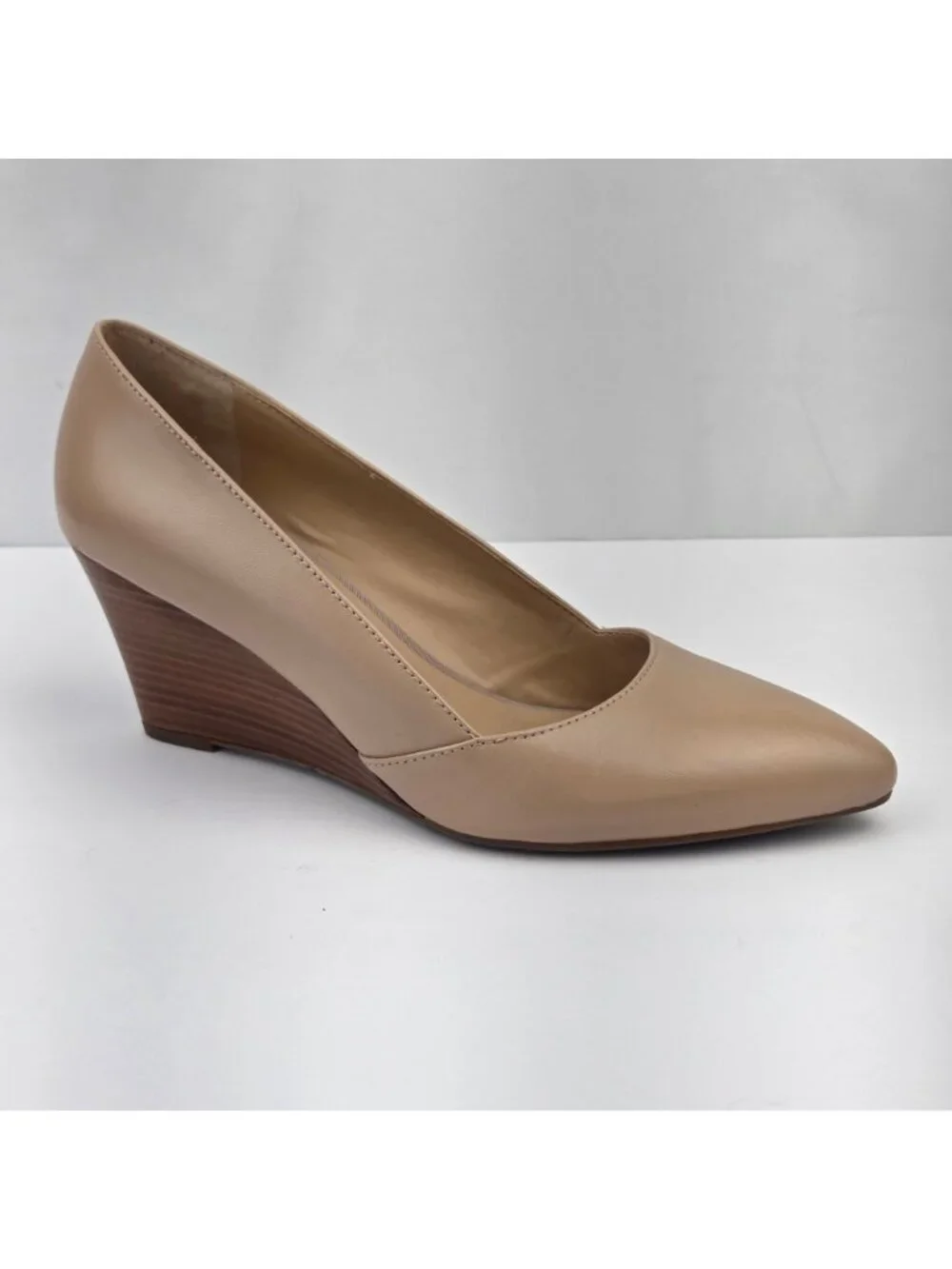 Franco Sarto Frankie Pointed Toe Leather Wedge Heels Nude Size 9M